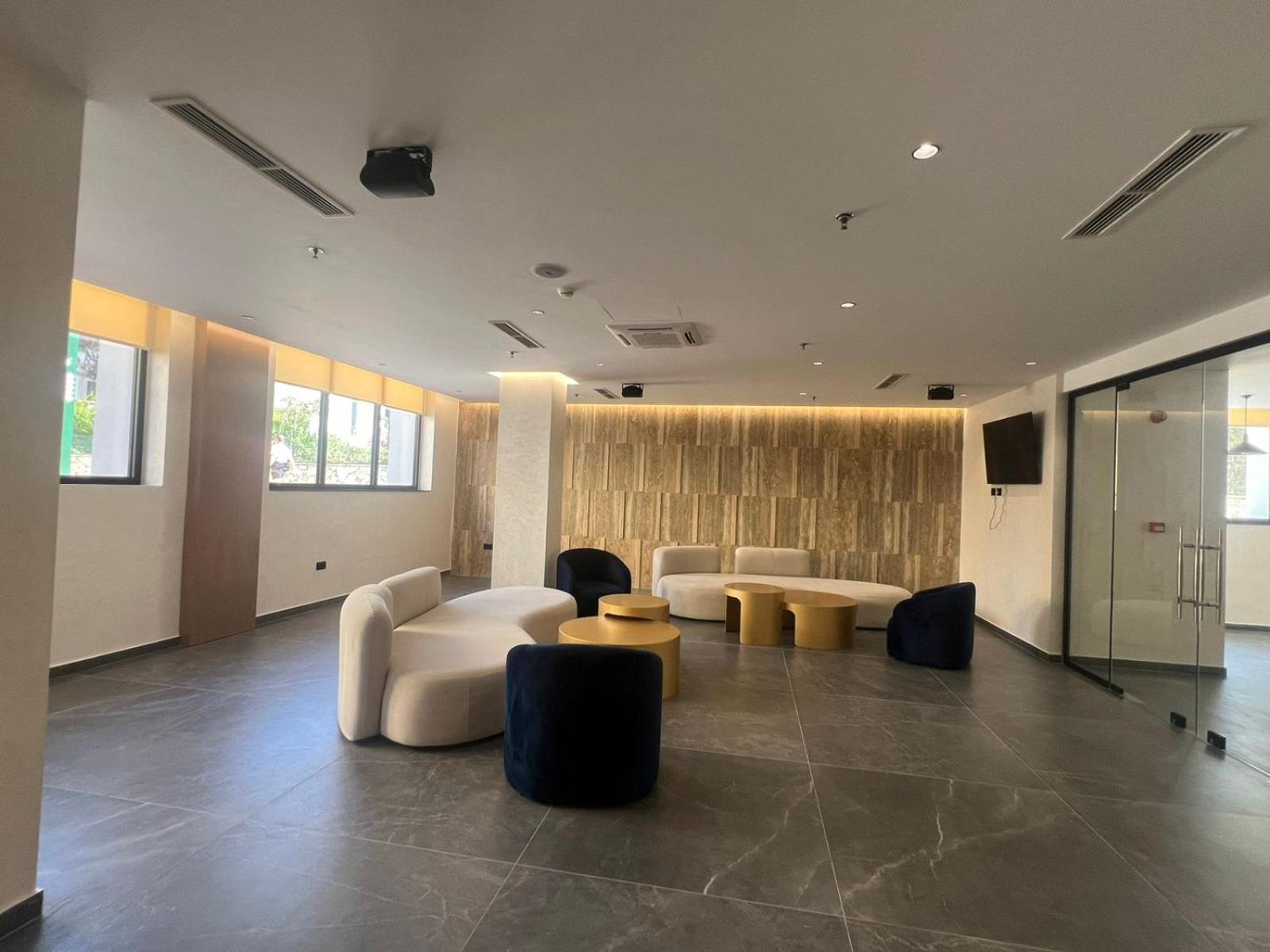 Bounty Hotel Голем Екстериор снимка