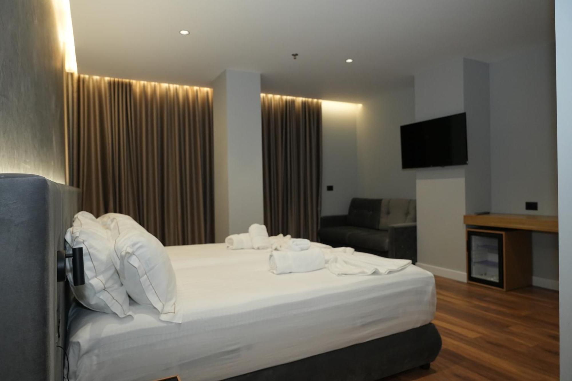 Bounty Hotel Голем Екстериор снимка